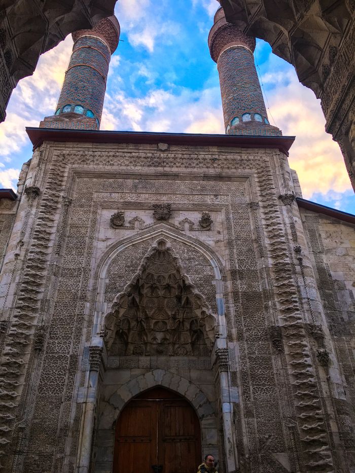 Karış Şehri ve Kale Ziyareti